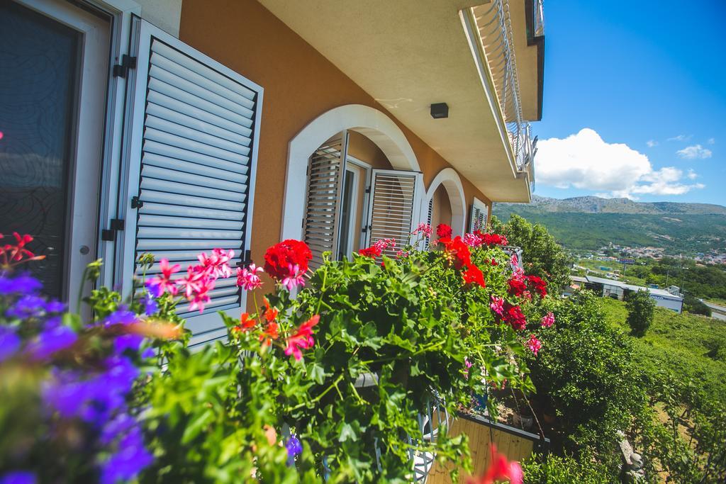 Apartments Mec & Tik Split Luaran gambar