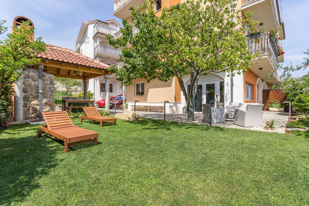 Apartments Mec & Tik Split Luaran gambar